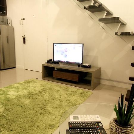 Maxstays - Max Style @ Fort Victoria Makati City Exterior foto