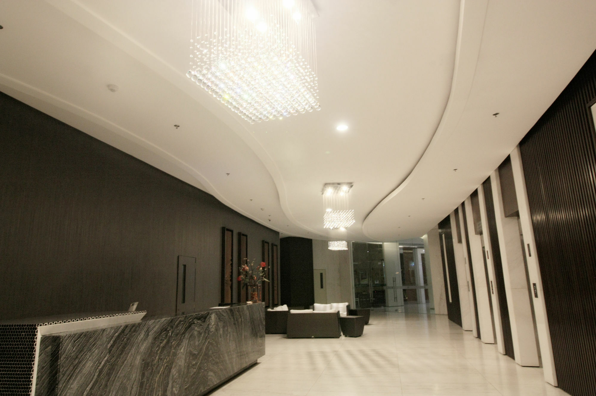 Maxstays - Max Style @ Fort Victoria Makati City Exterior foto